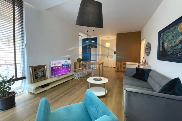 Shtepi me qera Apartament ne Tirane, 2+1, Mobilimi E mobiluar, Pagesa 950  Euro.
