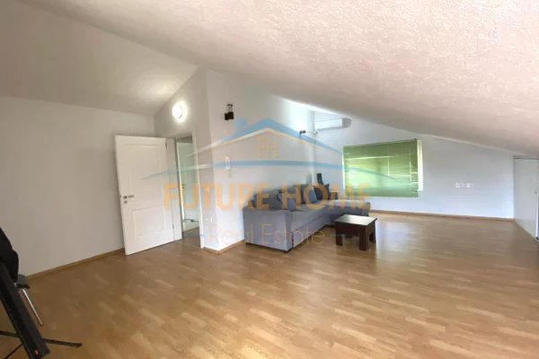 Shtepi me qera Vila Luksoze ne Tirane, 4+1, Mobilimi E mobiluar, Pagesa 1,600  Euro.