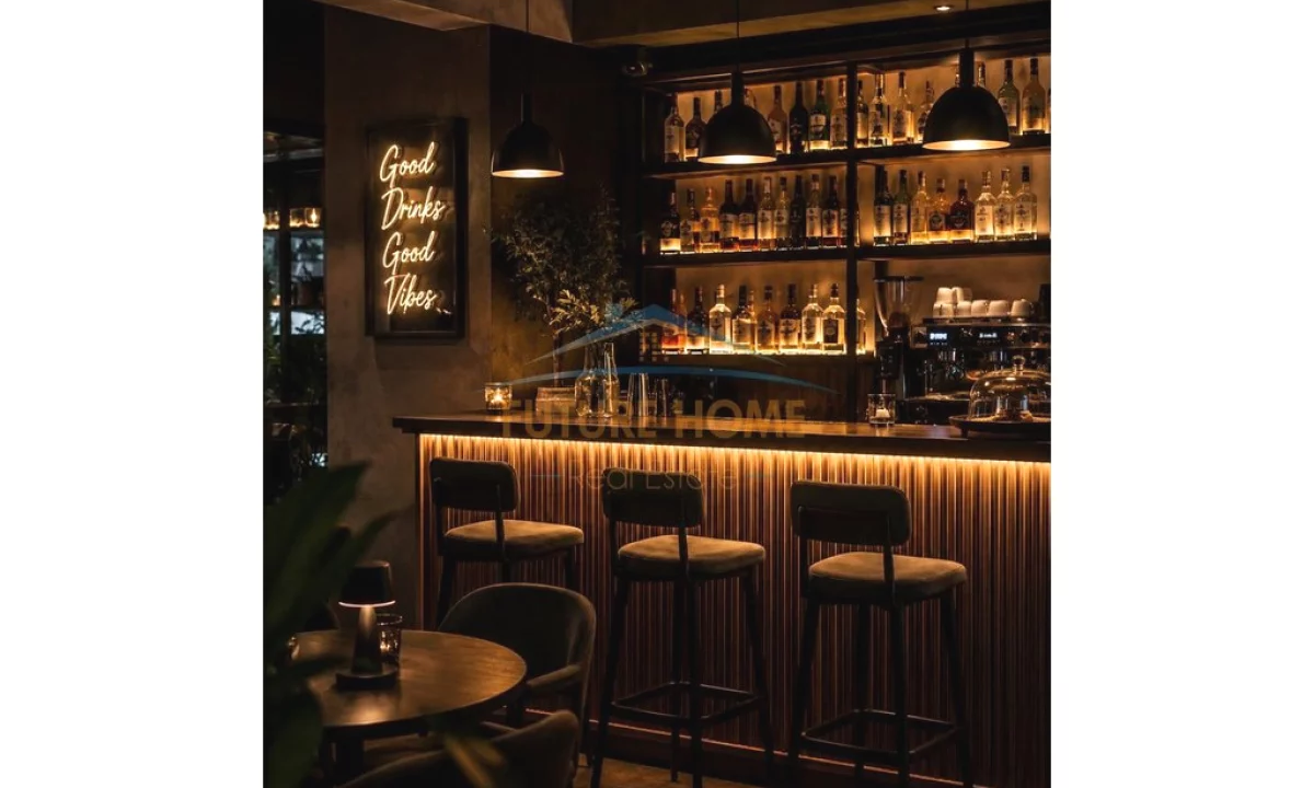 Disponojme ambient + biznes Lounge Bar ne shitje, i pozicionuar ne zonen e Unazes se Re.