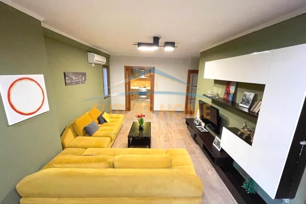 Shtepi me qera Apartament ne Tirane, 1+1, Mobilimi E mobiluar, Pagesa 70,000  Leke.