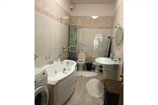 Shtepi ne shitje 2+1 ne Tirane - 260,000 Euro