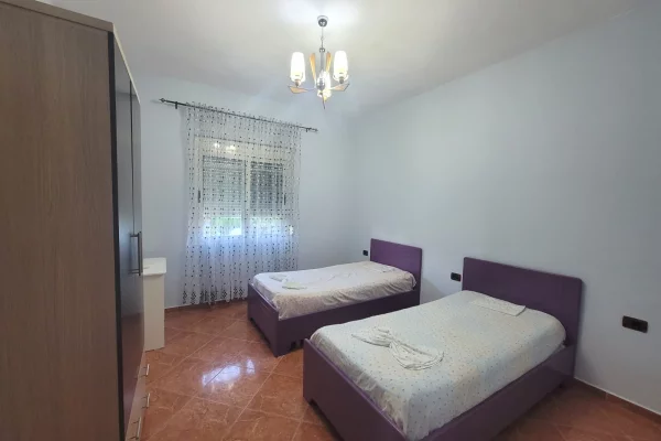 Shtepi me qera Apartament ne Tirane, 2+1, Mobilimi E mobiluar, Pagesa 65,000  Leke.