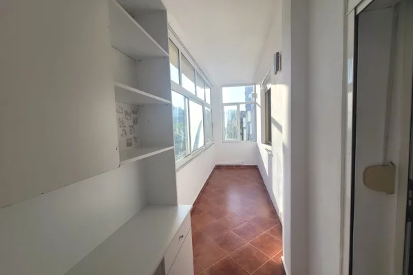 Shtepi me qera Apartament ne Tirane, 2+1, Mobilimi E mobiluar, Pagesa 65,000  Leke.