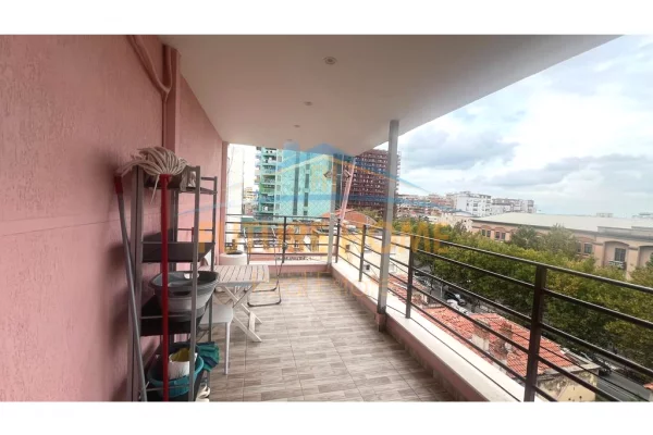 Shtepi me qera Apartament ne Tirane, Garsoniere, Mobilimi E mobiluar, Pagesa 45,000  Leke.