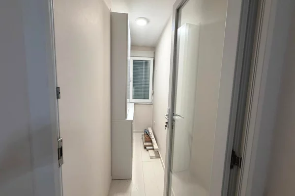 Shtepi me qera Apartament ne Tirane, 2+1, Mobilimi E mobiluar, Pagesa 1,000  Euro.