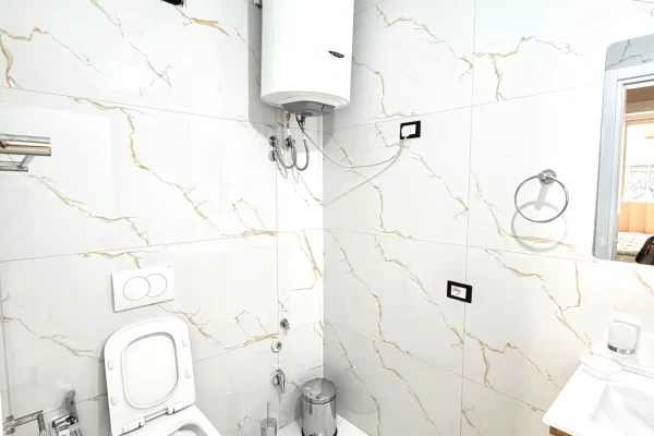 Shtepi me qera Apartament ne Tirane, 2+1, Mobilimi E mobiluar, Pagesa 60,000  Leke.