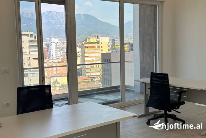 Ambiente Commerciale in Affitto 3+1 a Tirana - 190 Euro