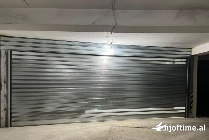 Business Property in Sale 4+1 in Tirana - 23,000 Euro