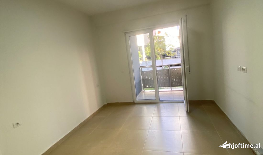 Jepet me qera zyre 550 Euro Delijorgji 