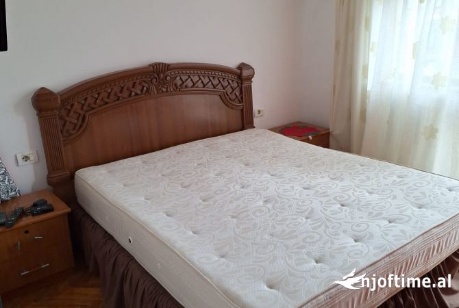 Shtepi me qera 1+1 ne Tirane - 25,000 Leke