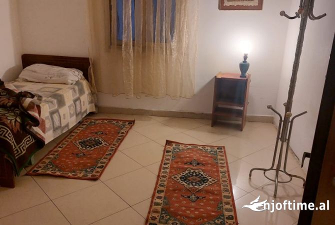 Jepet me qera garsoniere 120 Euro Pazari Ri 