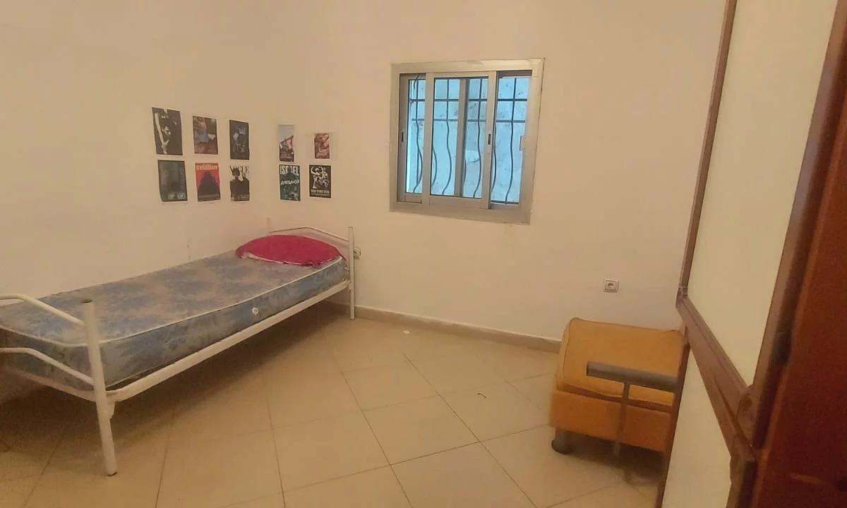 Shtepi me qera Apartament ne Tirane, Garsoniere, Mobilimi E mobiluar, Pagesa 180  Euro.