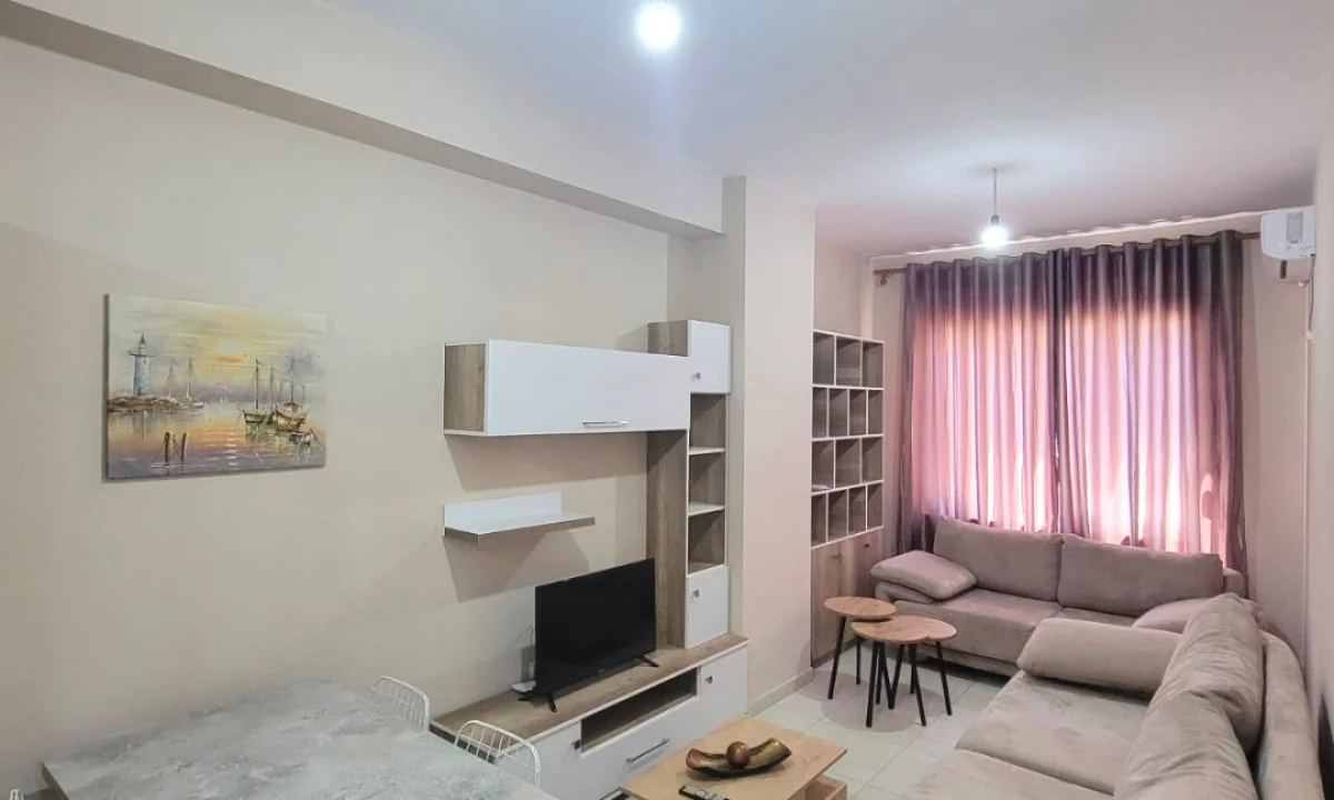 House for Rent Apartment in Tirana, 1+1, Furniture Furnished, Payment 45,000  Leke.