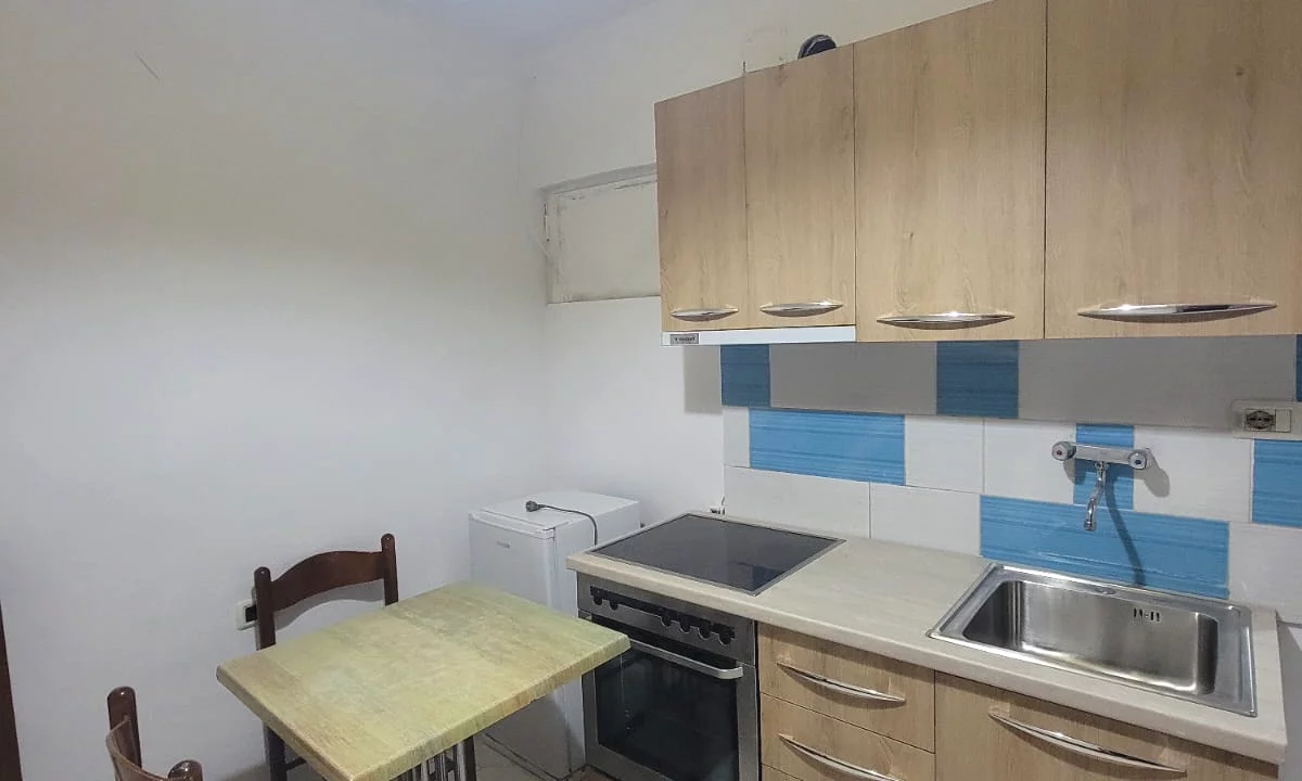 House for Rent Apartment in Tirana, Garsoniere, Furniture Furnished, Payment 30,000  Leke.
