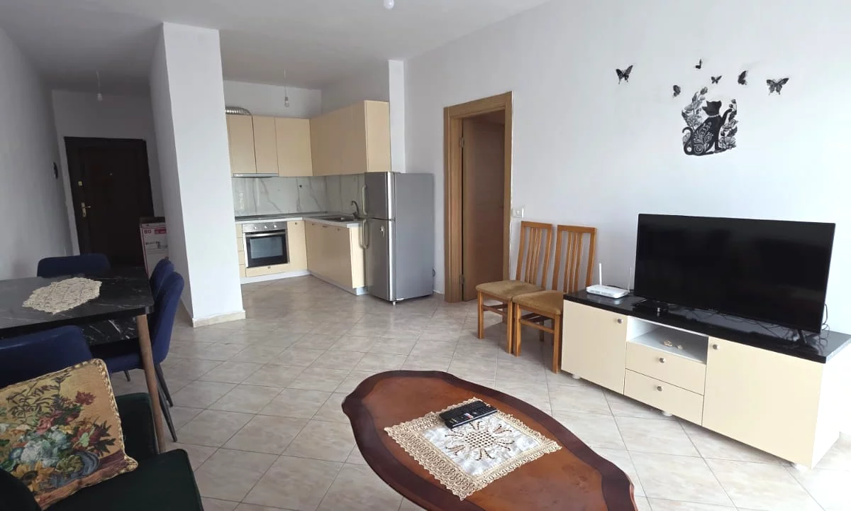 Shtepi me qera Apartament ne Tirane, 1+1, Mobilimi E mobiluar, Pagesa 35,000  Leke.