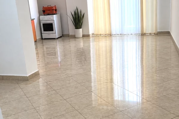 Shtepi me qera 2+1 ne Tirane - 450 Euro