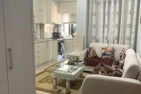 Shtepi me qera 1+1 ne Tirane - 500 Euro