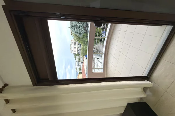 Shtepi me qera Apartament ne Tirane, 1+1, Mobilimi E mobiluar, Pagesa 350  Euro.