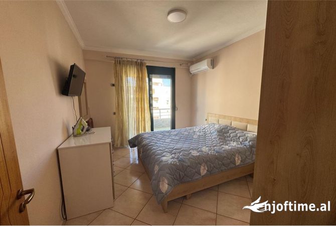 Shtepi me qera Apartament ne Vlore, 2+1, Mobilimi E mobiluar, Pagesa 450  Euro.