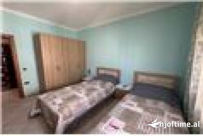 Shtepi me qera Apartament ne Vlore, 2+1, Mobilimi E mobiluar, Pagesa 450  Euro.