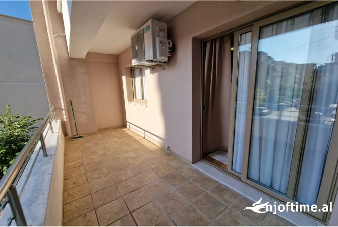 Shtepi me qera Apartament ne Vlore, 2+1, Mobilimi E mobiluar, Pagesa 500  Euro.