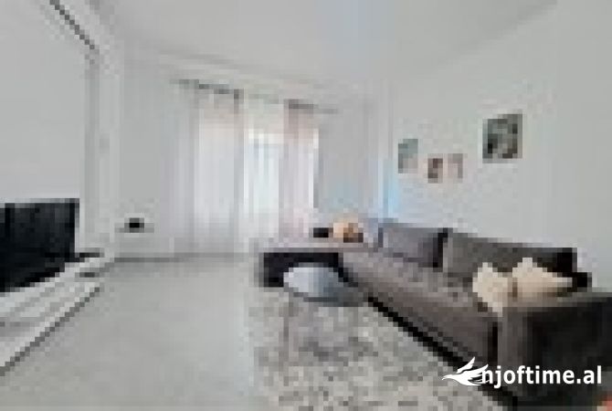 Shtepi me qera Apartament ne Vlore, 1+1, Mobilimi E mobiluar, Pagesa 300  Euro.