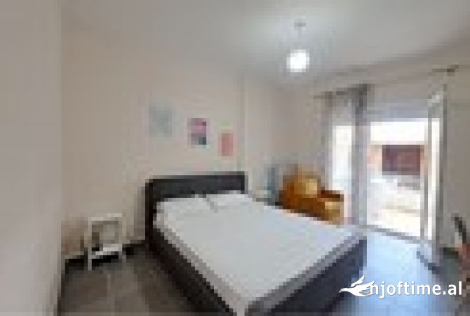 Shtepi me qera Apartament ne Vlore, 1+1, Mobilimi E mobiluar, Pagesa 300  Euro.