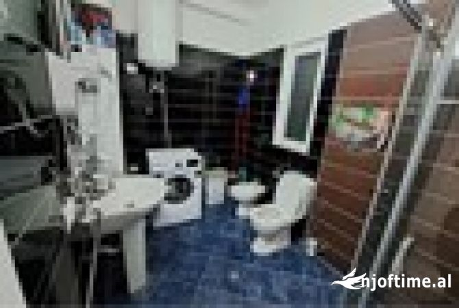 Shtepi me qera Apartament ne Vlore, 1+1, Mobilimi E mobiluar, Pagesa 300  Euro.