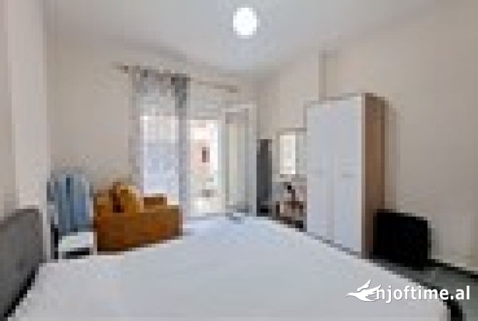 Shtepi me qera Apartament ne Vlore, 1+1, Mobilimi E mobiluar, Pagesa 300  Euro.