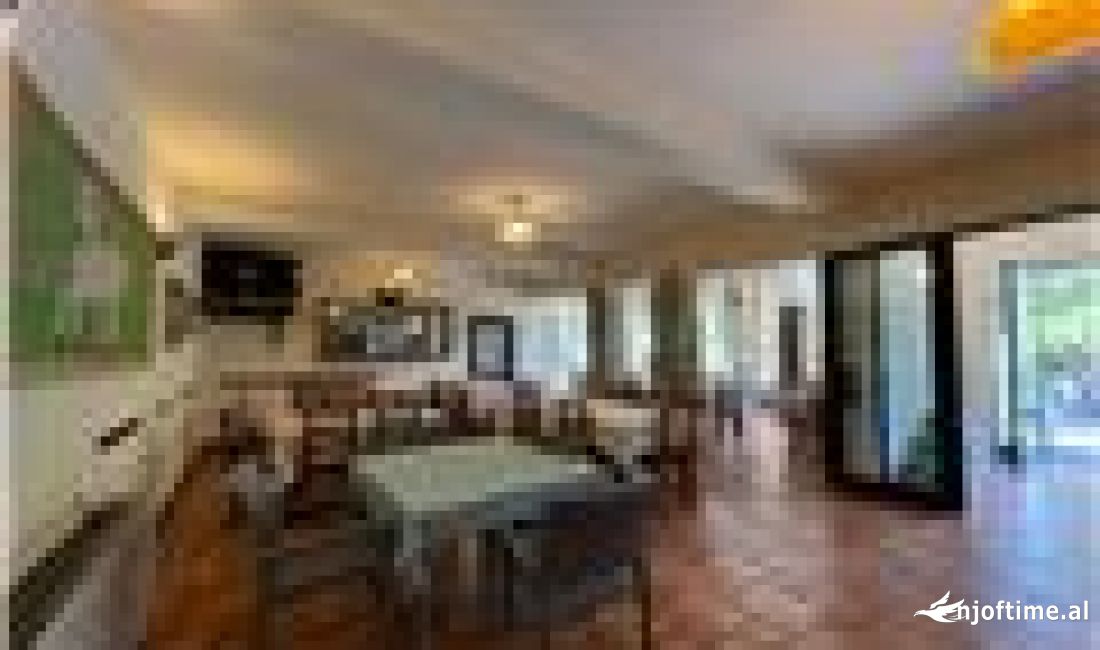 Bar-Restorant ne shitje ne Llogara.