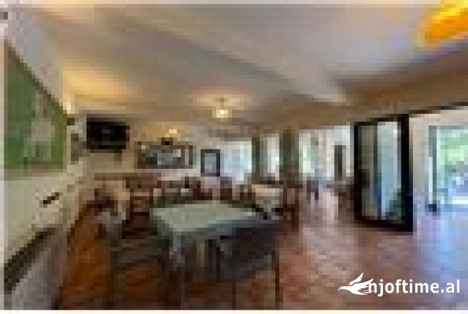 Bar-Restorant ne shitje ne Llogara.