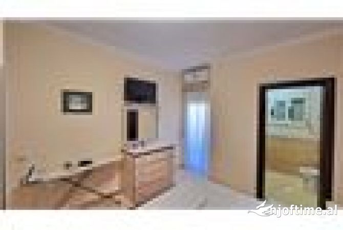 Shtepi me qera Apartament ne Vlore, 2+1, Mobilimi E mobiluar, Pagesa 350  Euro.