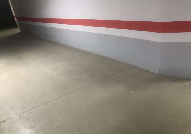 3 Garazhe /Magazina per shitje te Farmacia 10