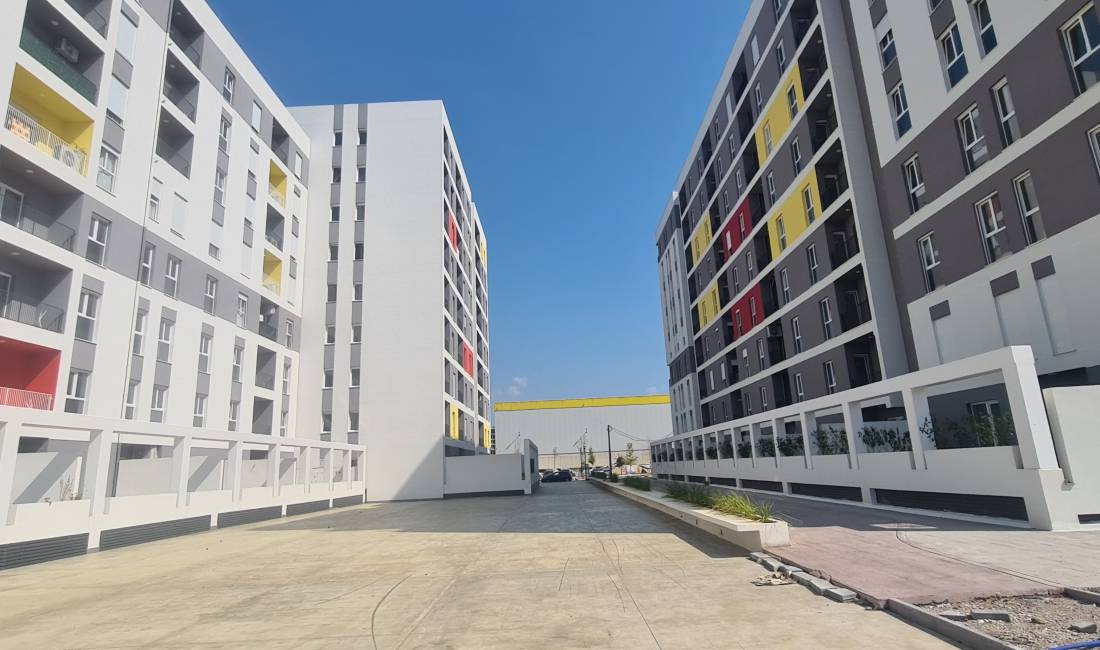 Shtepi ne shitje Apartament ne Tirane, 2+1, Mobilimi Bosh, pa mobiluar, Pagesa 95,000  Euro.