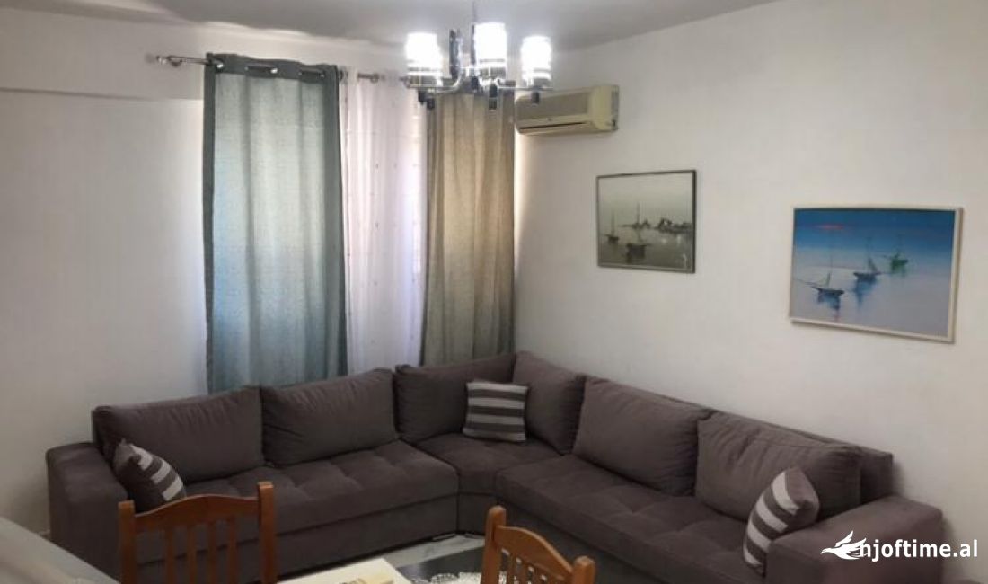 Casa privata/Indipendente in affitto a Tirana 1+1, Arredato