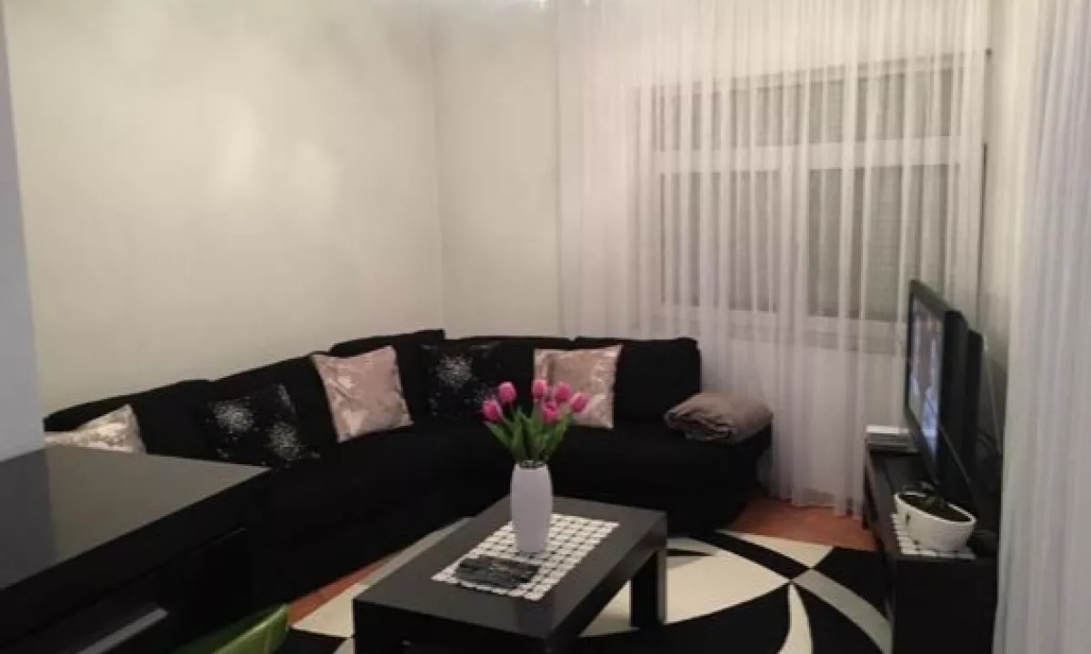 Appartamento in affitto a Tirana 2+1, Vuoto