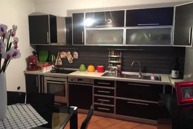 Appartamento in affitto a Tirana 2+1, Vuoto