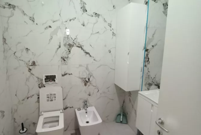 Appartamento in affitto a Tirana 2+1, Arredato