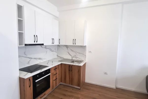 Jap 2+1 te OXA  (FRESK TE RRUGA E DAJTIT