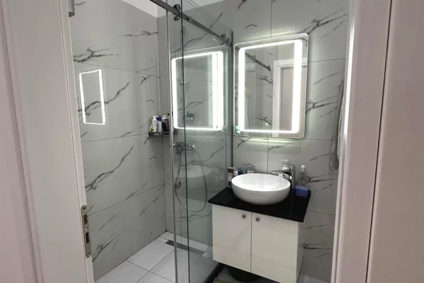 Shtepi ne shitje Apartament ne Tirane, 1+1, Mobilimi E mobiluar, Pagesa 190,000  Euro.