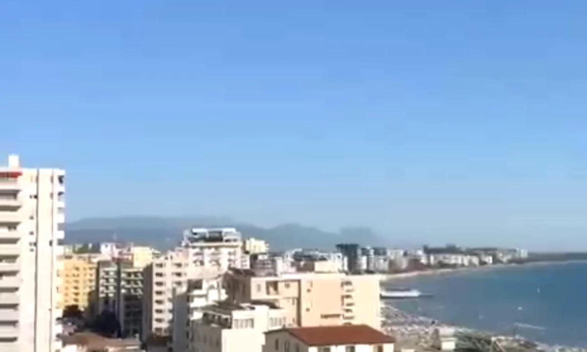 Shtepi ne shitje Apartament ne Lezhe, 2+1, Mobilimi Bosh, pa mobiluar, Pagesa 130,000  Euro.