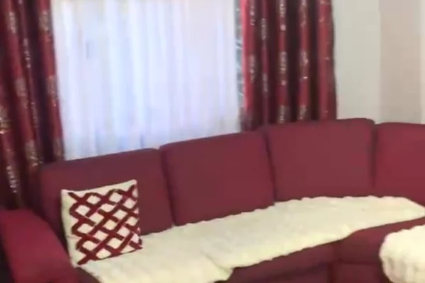 Appartamento in affitto a Tirana 2+1, Arredato