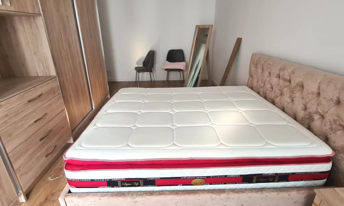 Shtepi me qera Apartament ne Tirane, 2+1, Mobilimi E mobiluar, Pagesa 45,000  Leke.