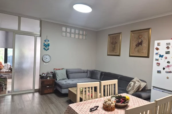 Shtepi me qera 1+1 ne Tirane - 30,000 Leke