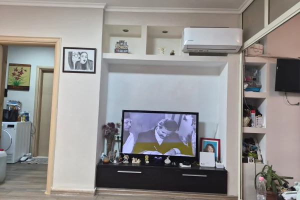 Shtepi me qera Apartament ne Tirane, 1+1, Mobilimi E mobiluar, Pagesa 30,000  Leke.