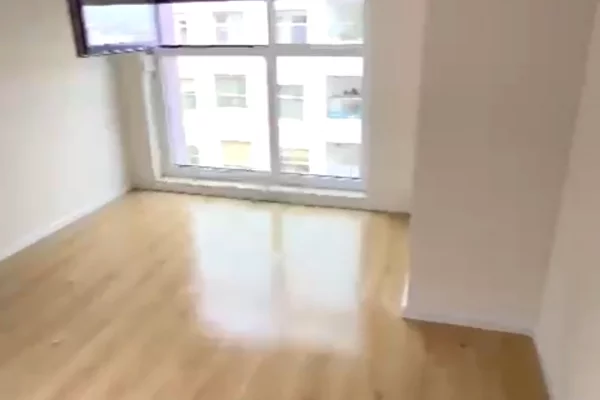 Shtepi me qera Apartament ne Tirane, 2+1, Mobilimi Bosh, pa mobiluar, Pagesa 30,000  Leke.