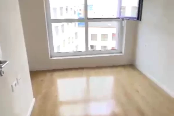 Shtepi me qera Apartament ne Tirane, 2+1, Mobilimi Bosh, pa mobiluar, Pagesa 30,000  Leke.