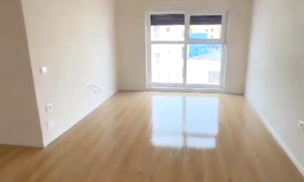 Shtepi me qera Apartament ne Tirane, 2+1, Mobilimi Bosh, pa mobiluar, Pagesa 30,000  Leke.