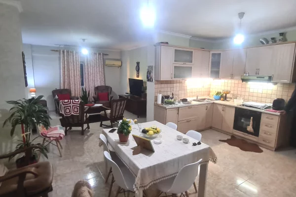 Shtepi ne shitje 2+1 ne Tirane - 145,000 Euro