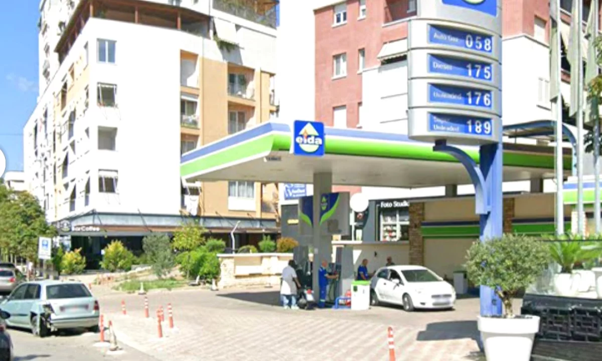 Shtepi ne shitje Apartament ne Tirane, 1+1, Mobilimi Bosh, pa mobiluar, Pagesa 152,000  Euro.